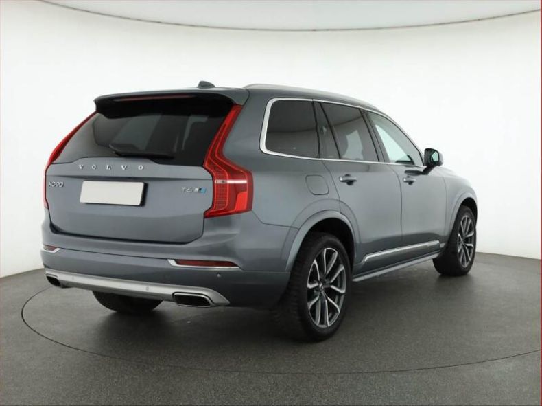 Volvo XC90 - hlavní fotka