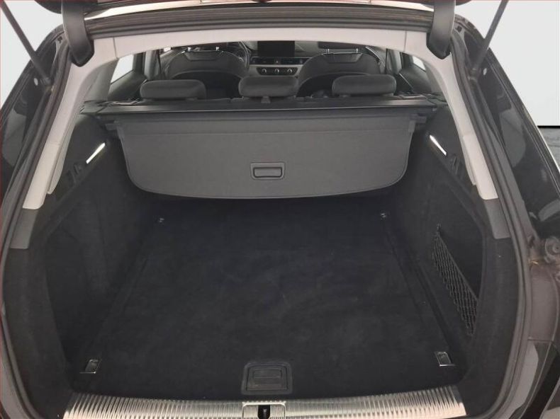 Audi A4 - hlavní fotka
