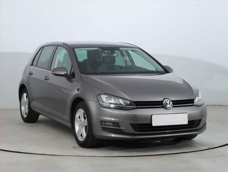 Volkswagen Golf - hlavní fotka inzerátu