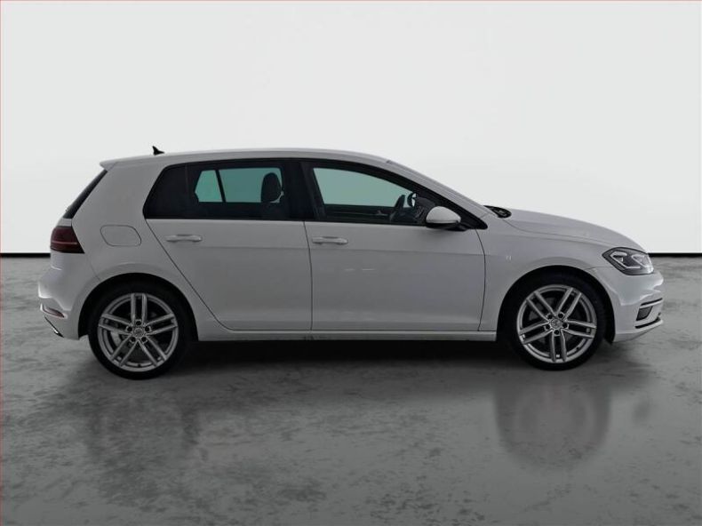 Volkswagen Golf - hlavní fotka