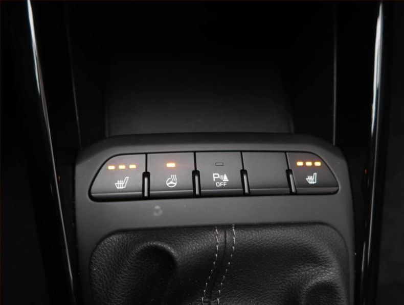 Kia Stonic - hlavní fotka