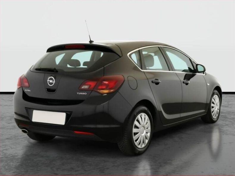 Opel Astra - hlavní fotka