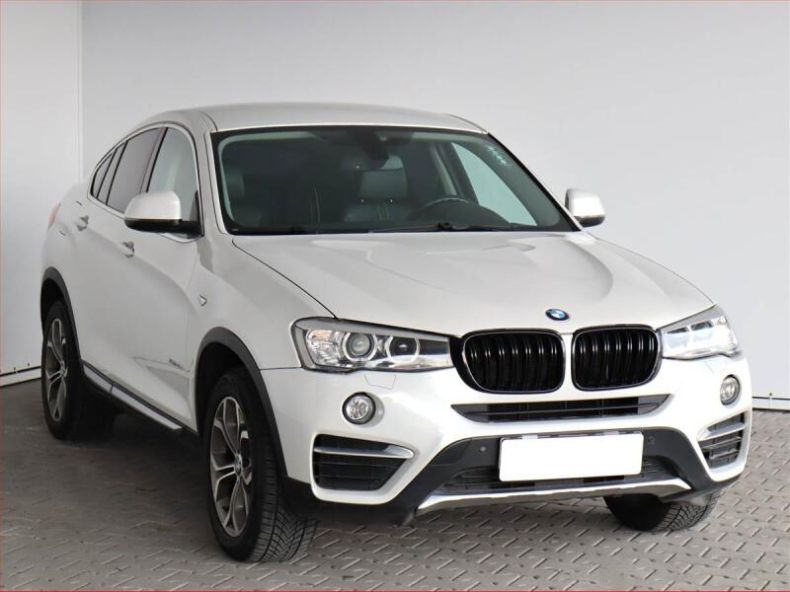BMW X4 - hlavní foto