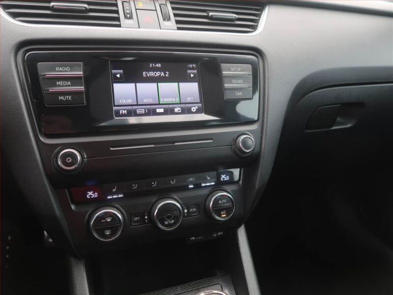 Škoda Octavia - hlavní fotka