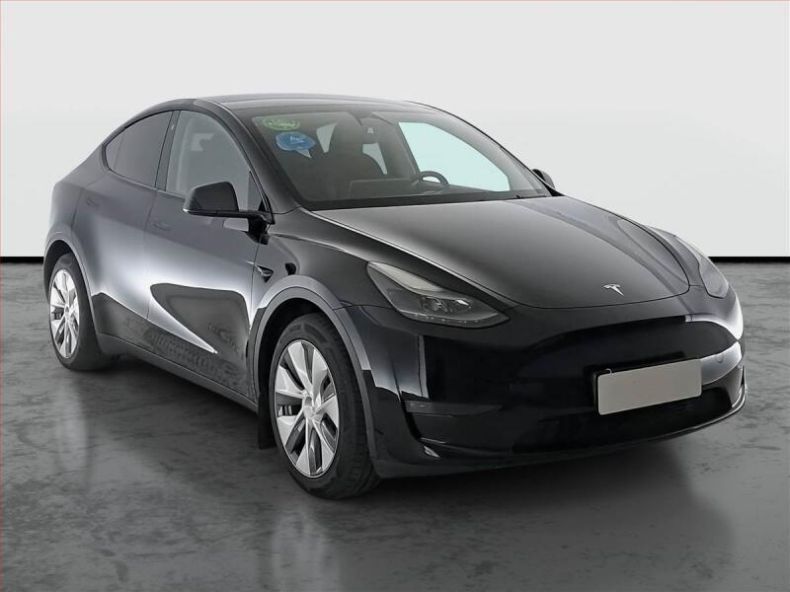 Tesla Model Y - hlavní foto
