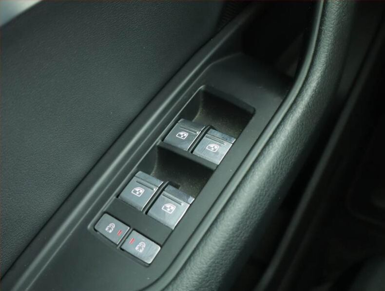 Audi E-tron - hlavní fotka