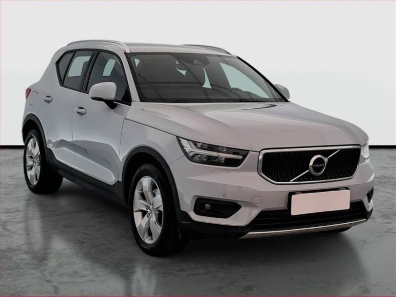 Volvo XC40 - hlavní foto