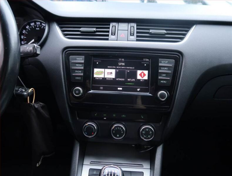 Škoda Octavia - hlavní fotka