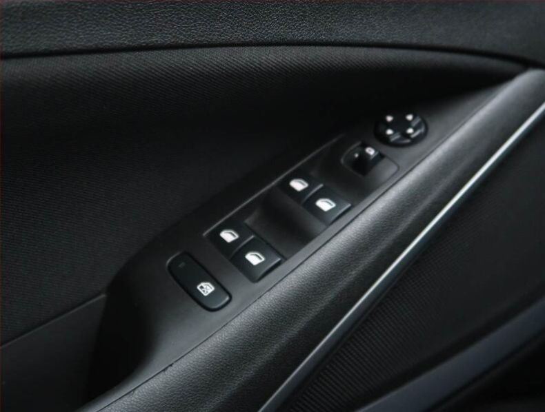 Opel Crossland X - hlavní fotka