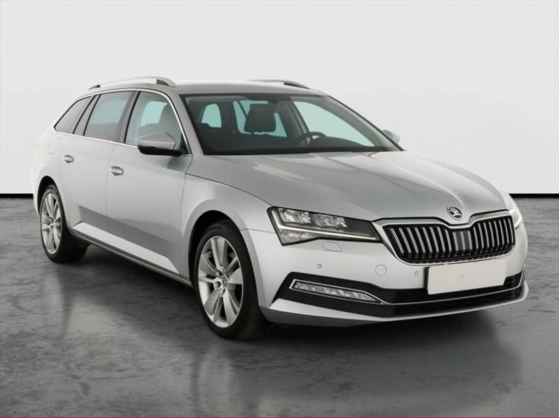 Škoda Superb - hlavní foto