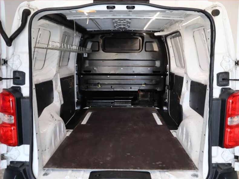 Peugeot Expert - hlavní fotka