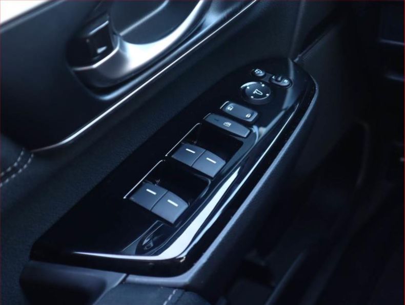 Honda CR-V - hlavní fotka