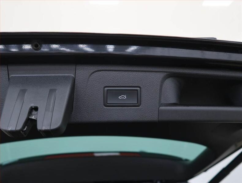 Volkswagen Passat - hlavní fotka