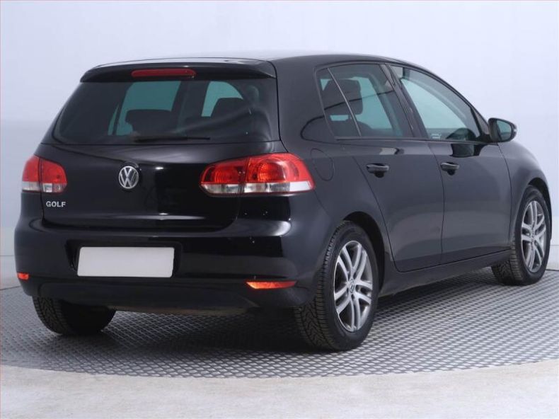 Volkswagen Golf - hlavní fotka