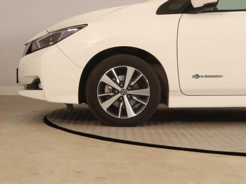 Nissan Leaf - hlavní fotka