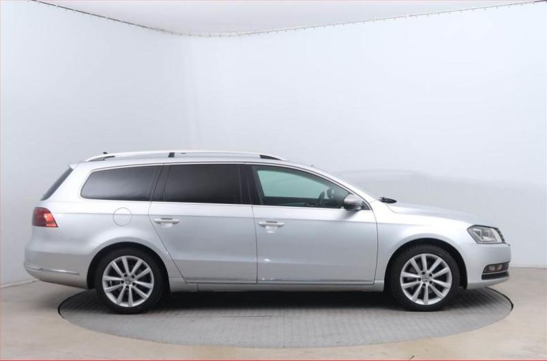 Volkswagen Passat - hlavní fotka