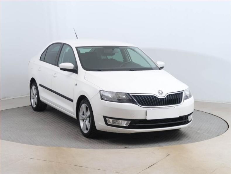 Škoda Rapid - hlavní foto