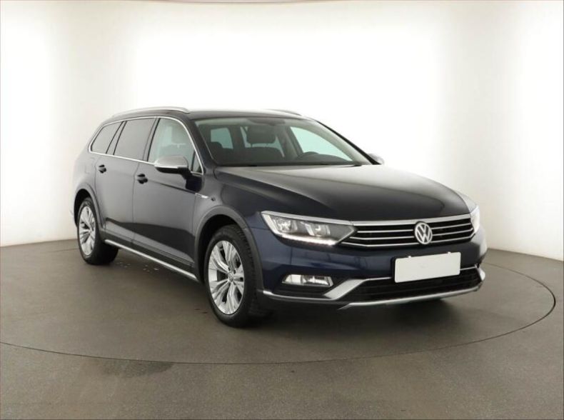 Volkswagen Passat - hlavní foto
