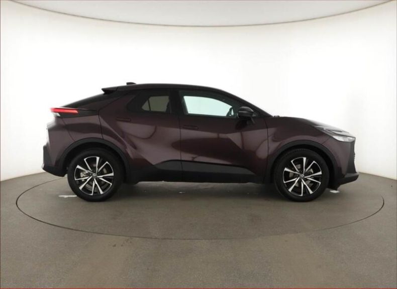 Toyota C-HR - hlavní fotka