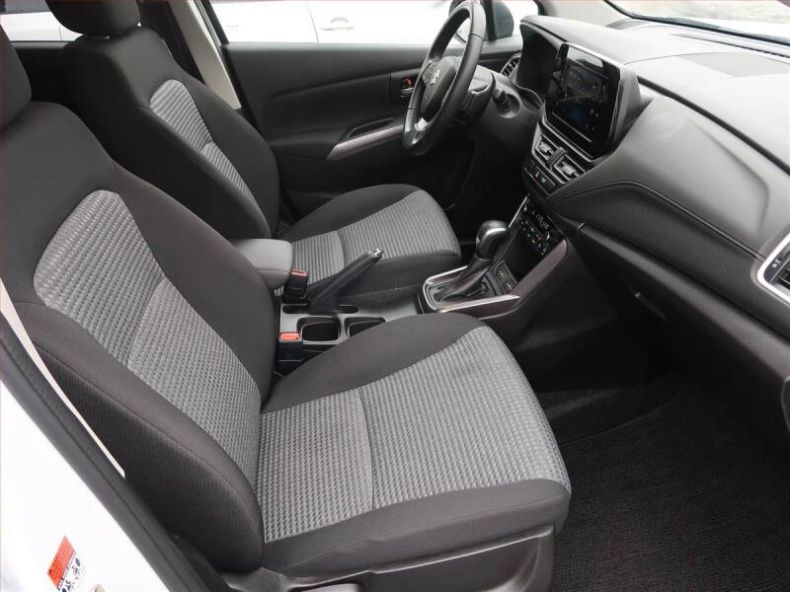 Suzuki SX4 - hlavní fotka