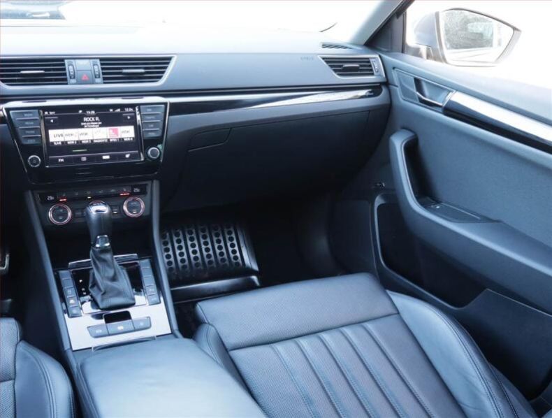 Škoda Superb - hlavní fotka