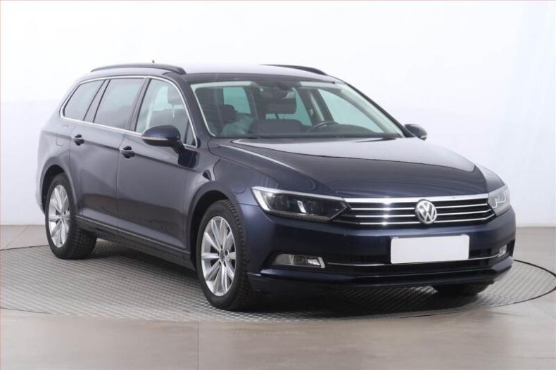 Volkswagen Passat - hlavní foto