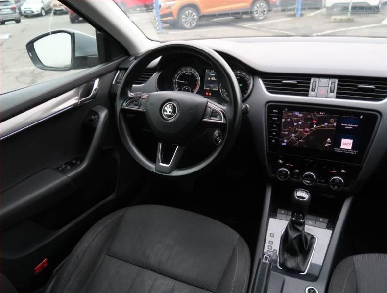 Škoda Octavia - hlavní foto