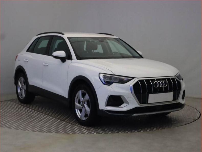 Audi Q3 - hlavní foto