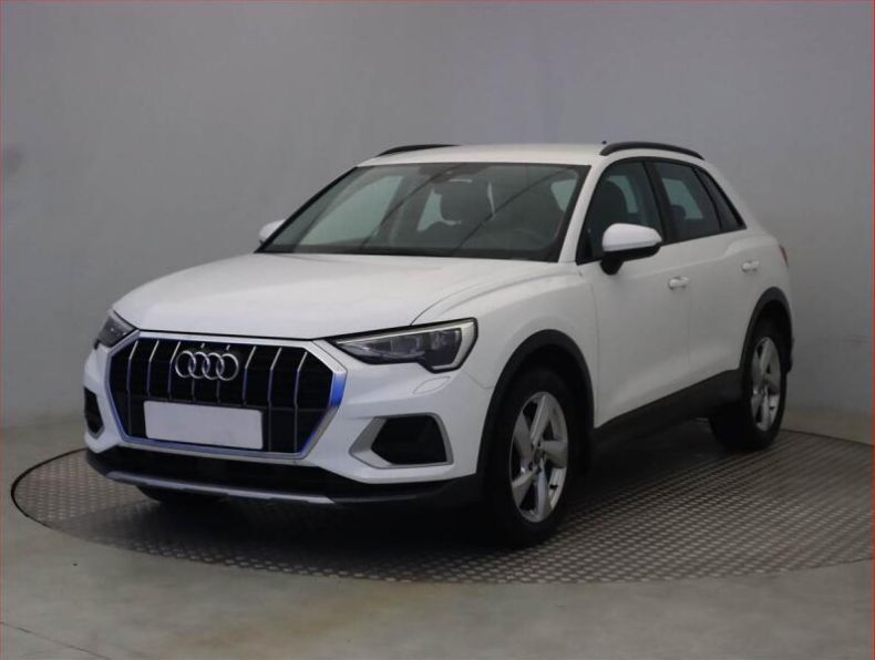 Audi Q3 - hlavní foto
