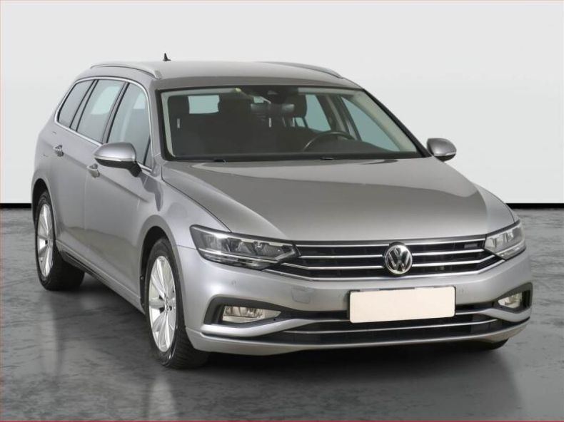 Volkswagen Passat - hlavní fotka inzerátu