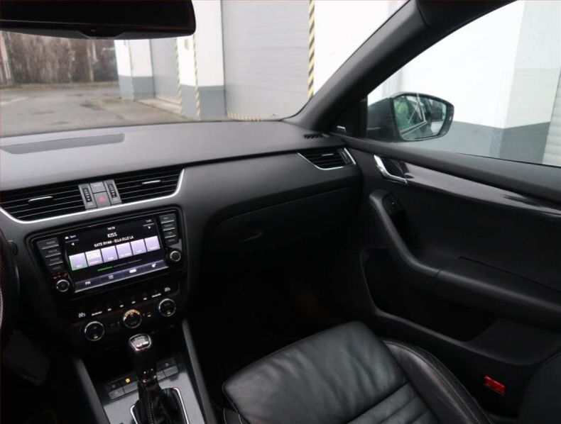 Škoda Octavia - hlavní fotka