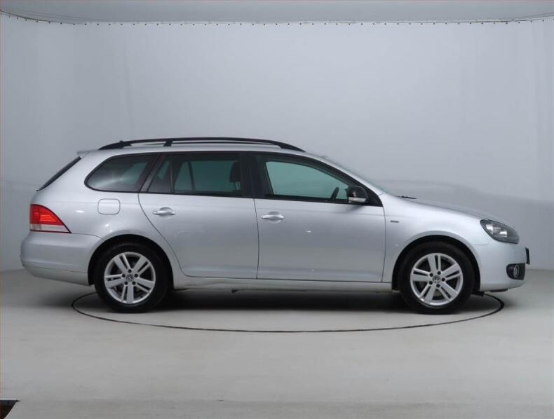 Volkswagen Golf - hlavní fotka