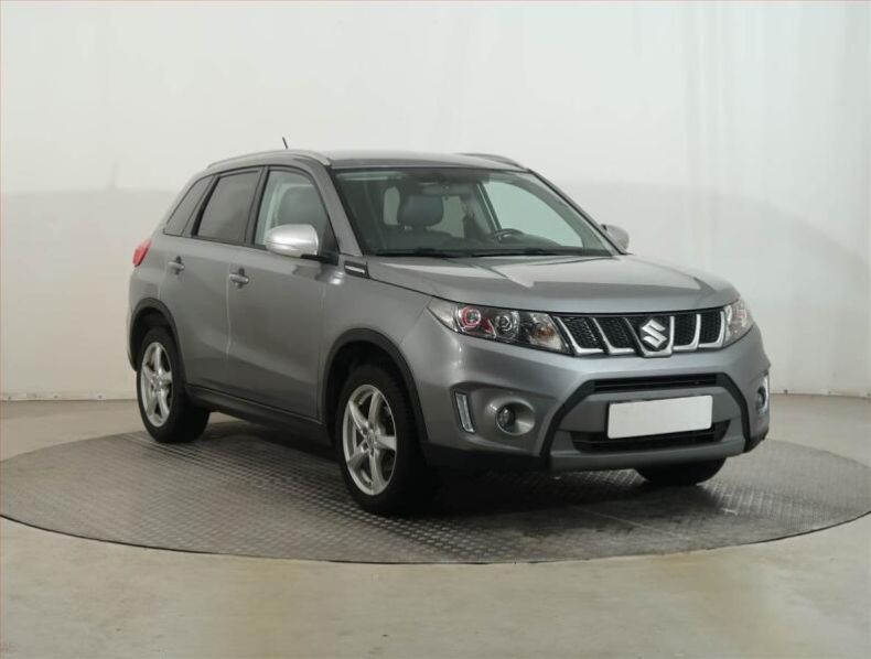 Suzuki Vitara - hlavní fotka