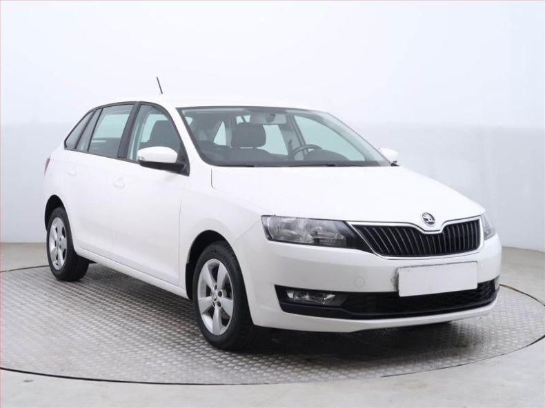 Škoda Rapid - hlavní foto