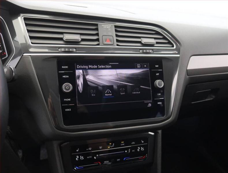 Volkswagen Tiguan - hlavní fotka
