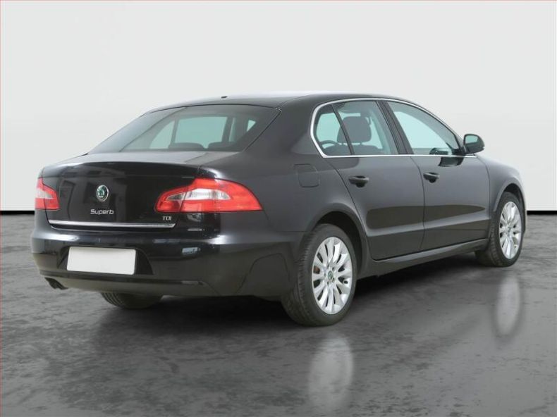 Škoda Superb - hlavní fotka