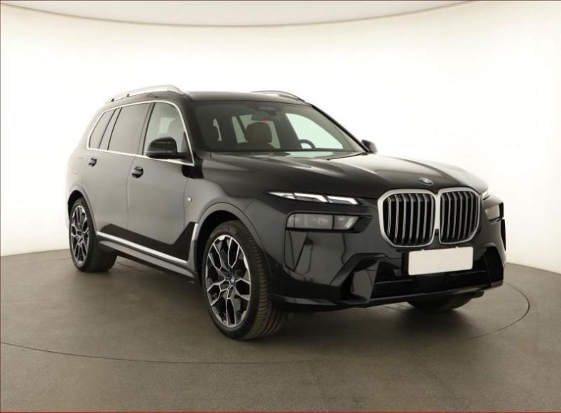 BMW X7 - hlavní foto