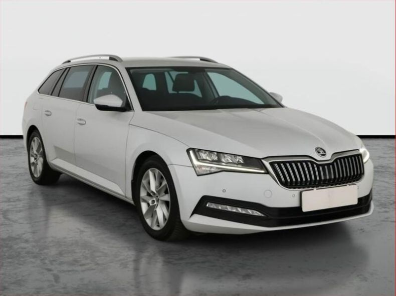 Škoda Superb - hlavní fotka