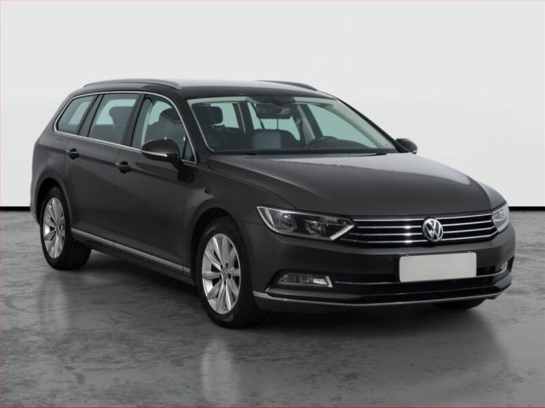 Volkswagen Passat - hlavní foto