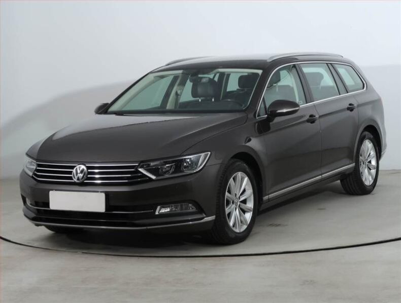 Volkswagen Passat - hlavní foto