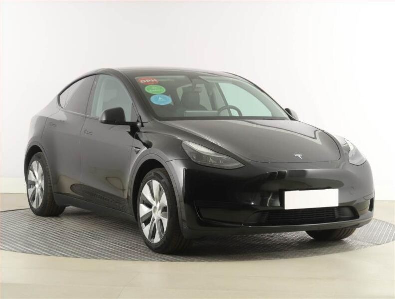 Tesla Model Y - hlavní foto