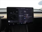 Tesla Model Y - fotka číslo 22
