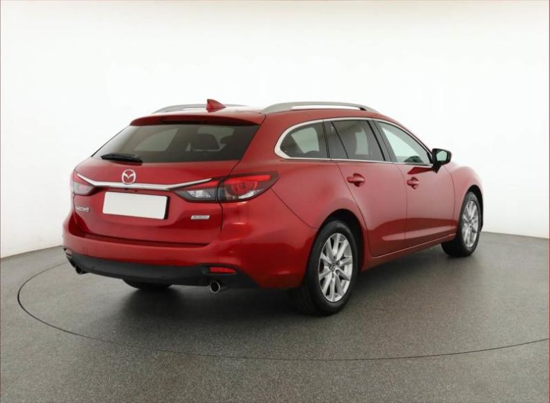 Mazda 6 - hlavní fotka