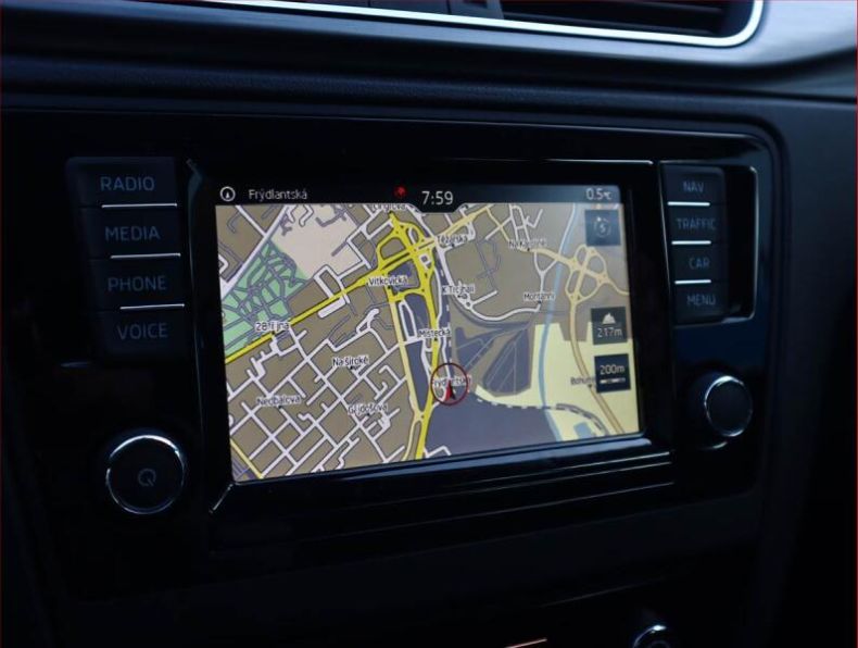 Toyota C-HR - hlavní foto