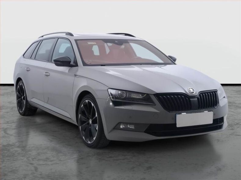 Škoda Superb - hlavní foto