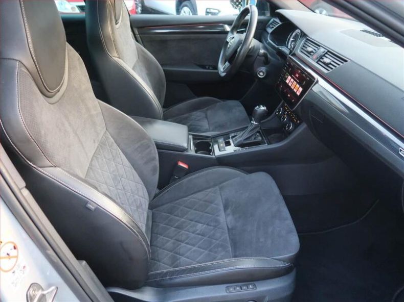 Škoda Superb - hlavní fotka