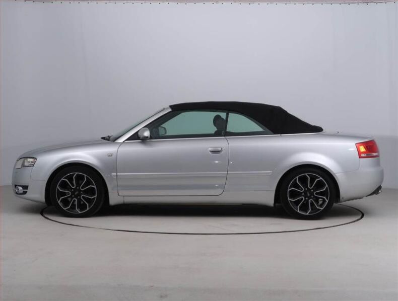 Audi A4 - hlavní fotka