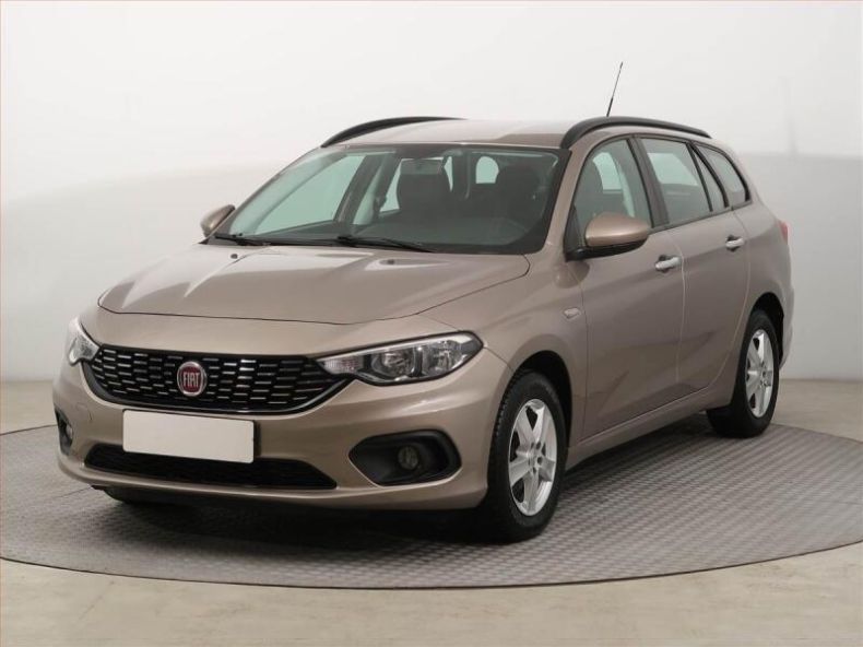 Fiat Tipo - hlavní fotka