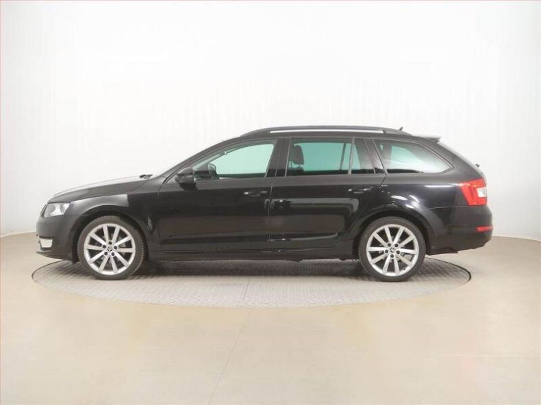 Škoda Octavia - hlavní fotka