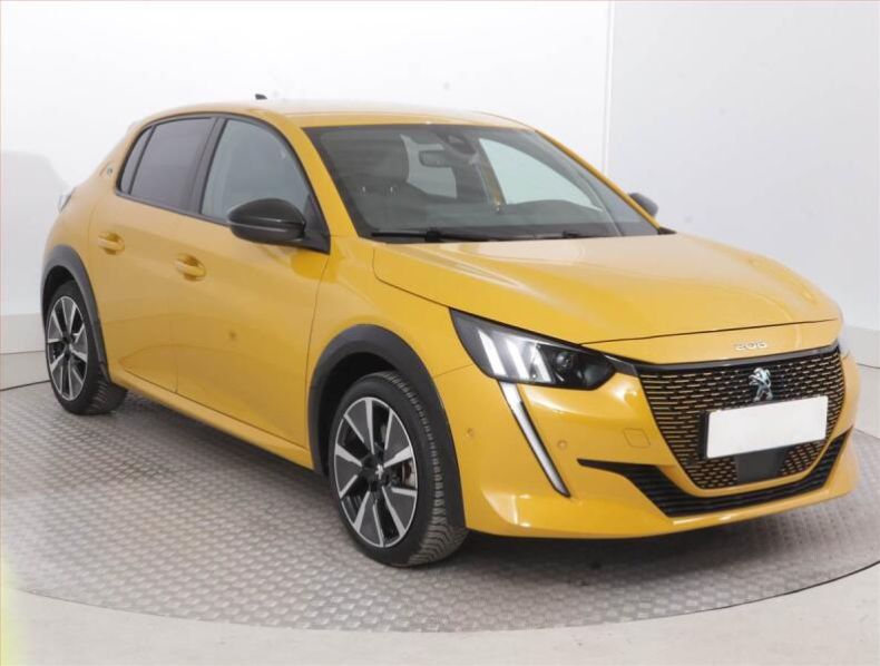 Peugeot 208 - hlavní fotka